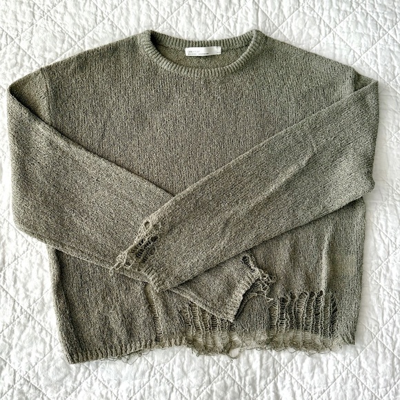 OAK + FORT Sweaters - NWOT OAK + FORT Olive Green Crew Neck Sweater Soft Texture
